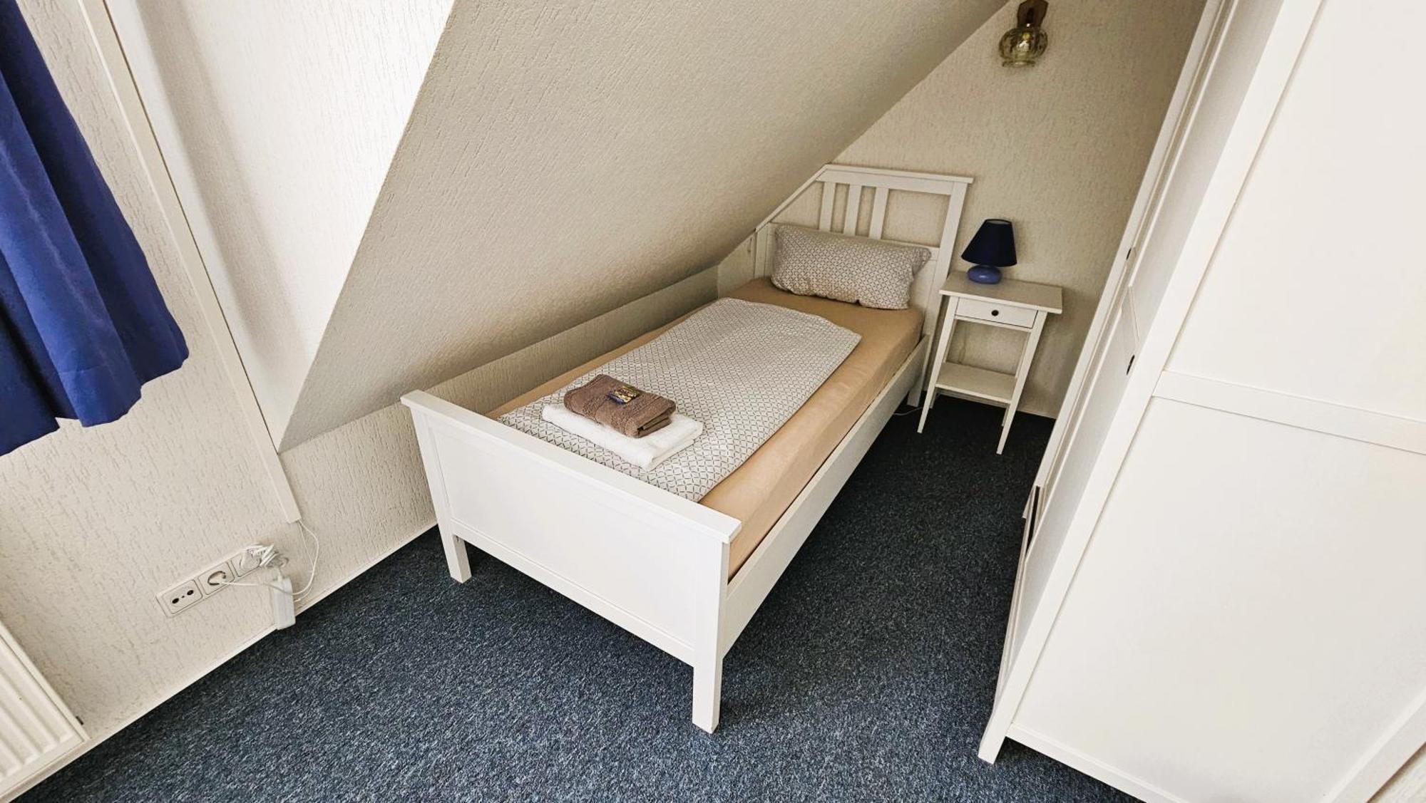 Hotel Dorfkrug Buesum エクステリア 写真
