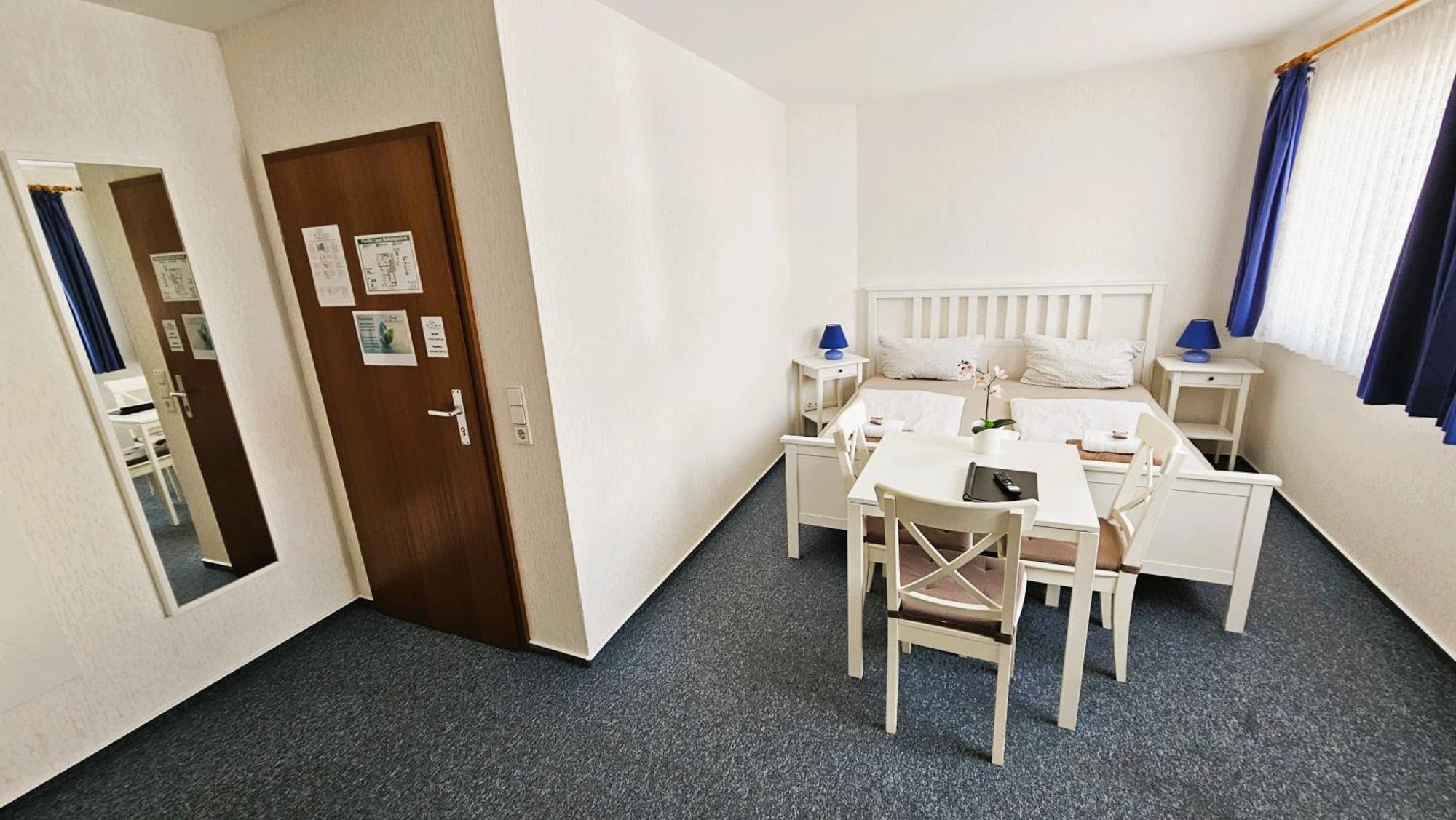 Hotel Dorfkrug Buesum エクステリア 写真