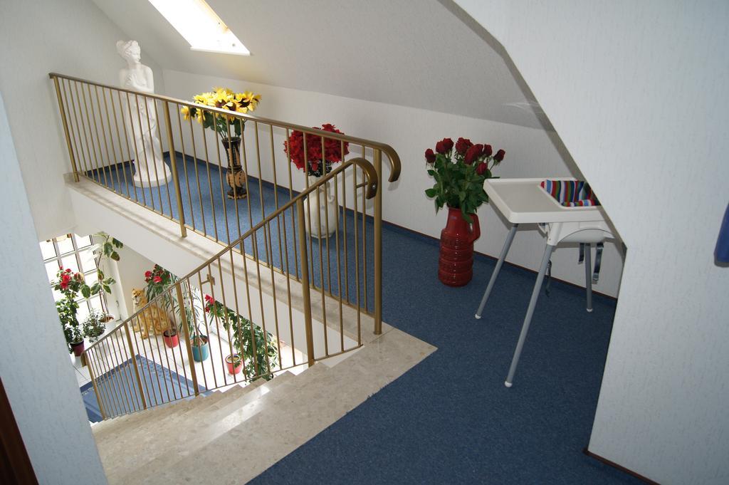 Hotel Dorfkrug Buesum エクステリア 写真